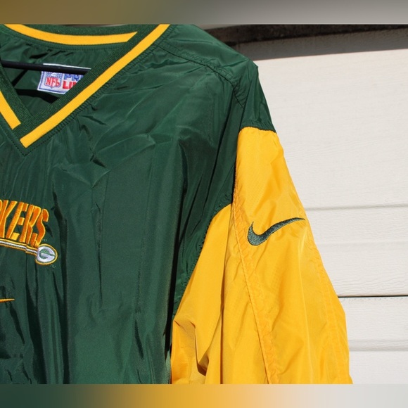 Green Bay Packer NFL Pro Line Windbreaker - Picture 5 of 11